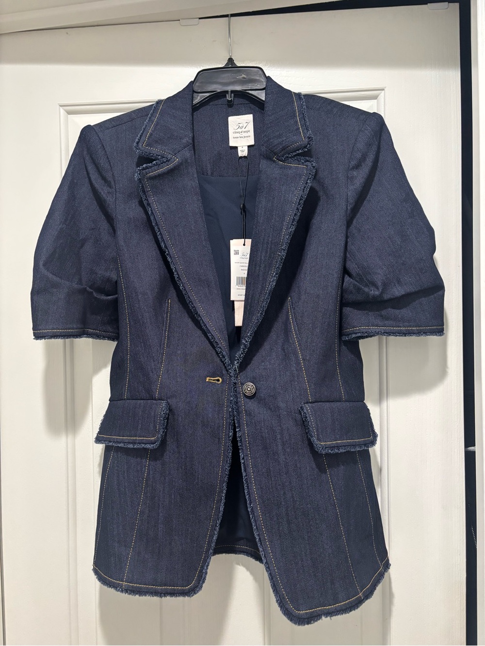 cinq a sept Sallie Short-Sleeve Denim Jacket NWT Size 4 - Picture 5 of 8